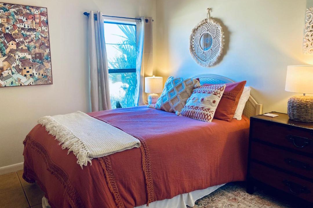 Photo of Bedroom in Biltmore Beach