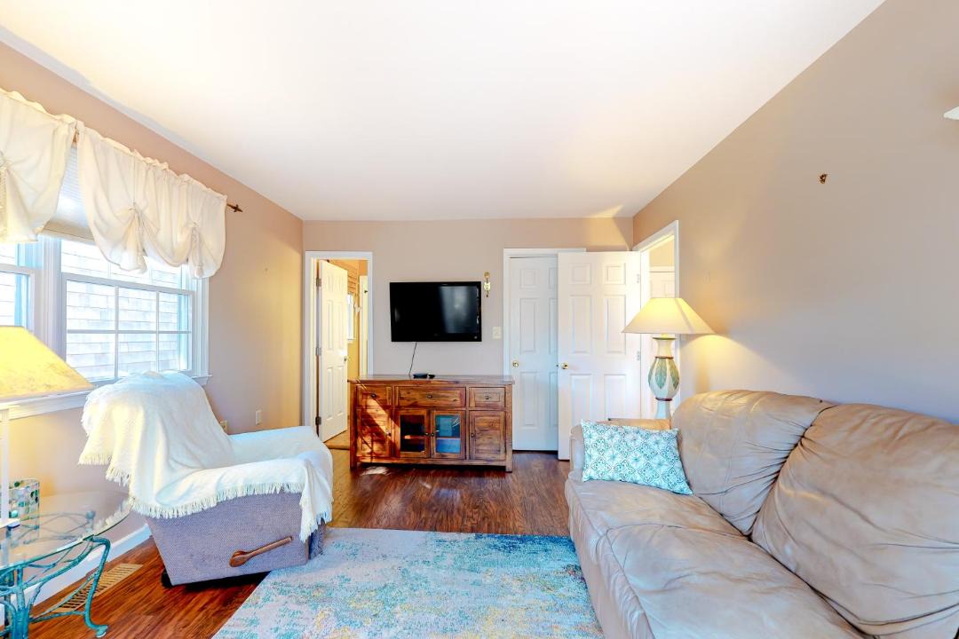 Photo of Livingroom in Caine Woods
