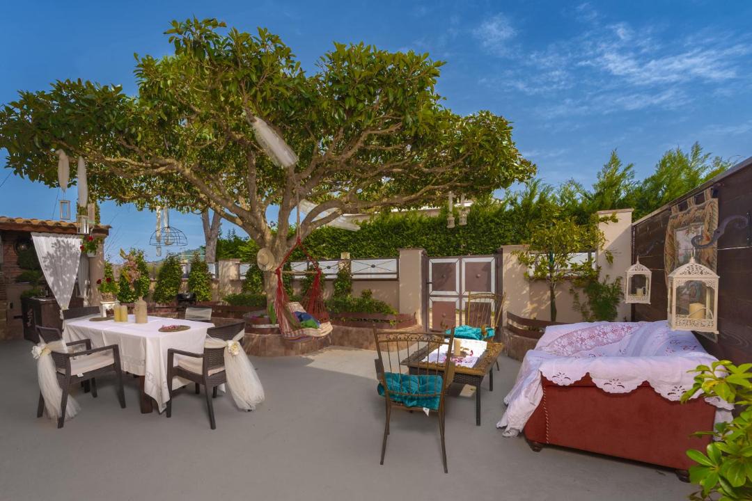 Photo of Patio Balcony in Alonia