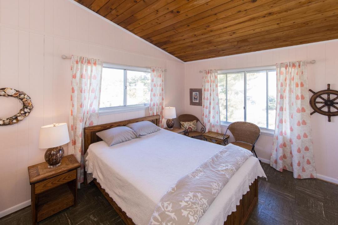 Photo of Bedroom in Sandbridge