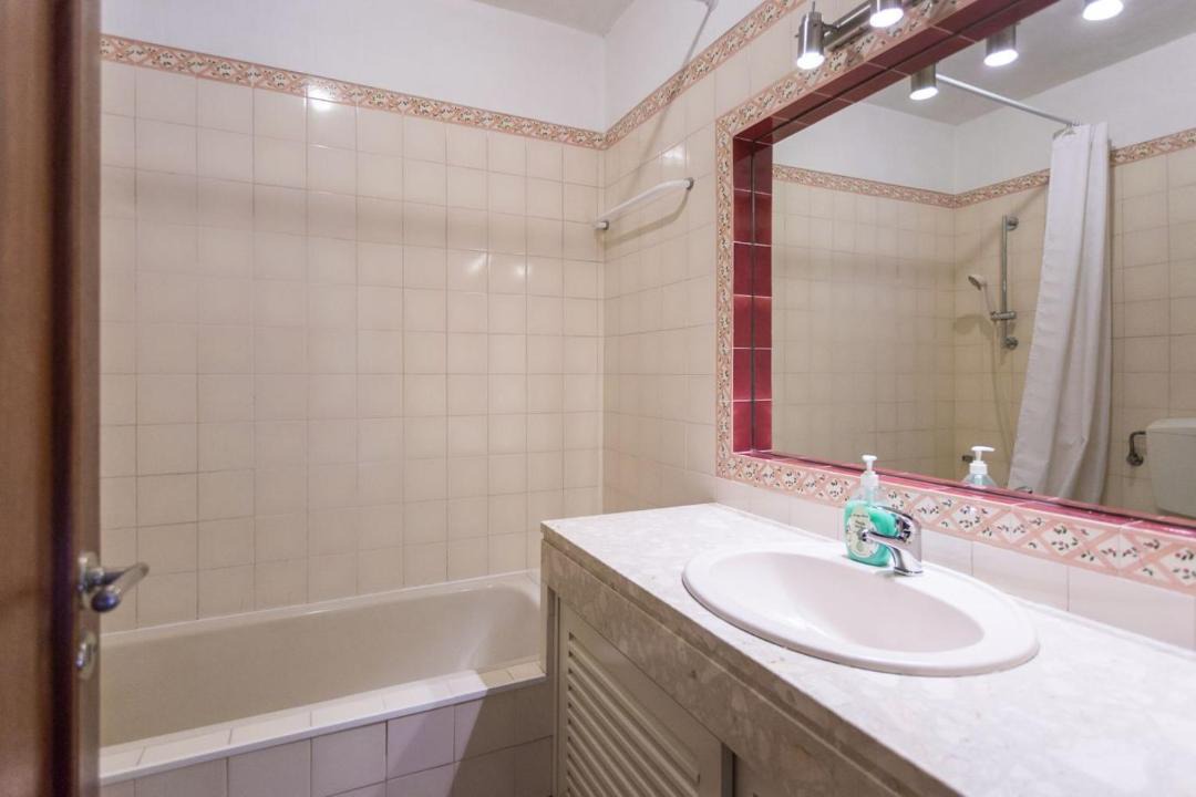 Photo of Bathroom in Lumiar