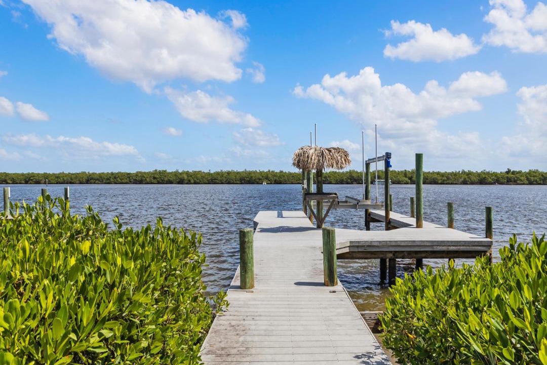 Photo of Outdoor in Mid Island