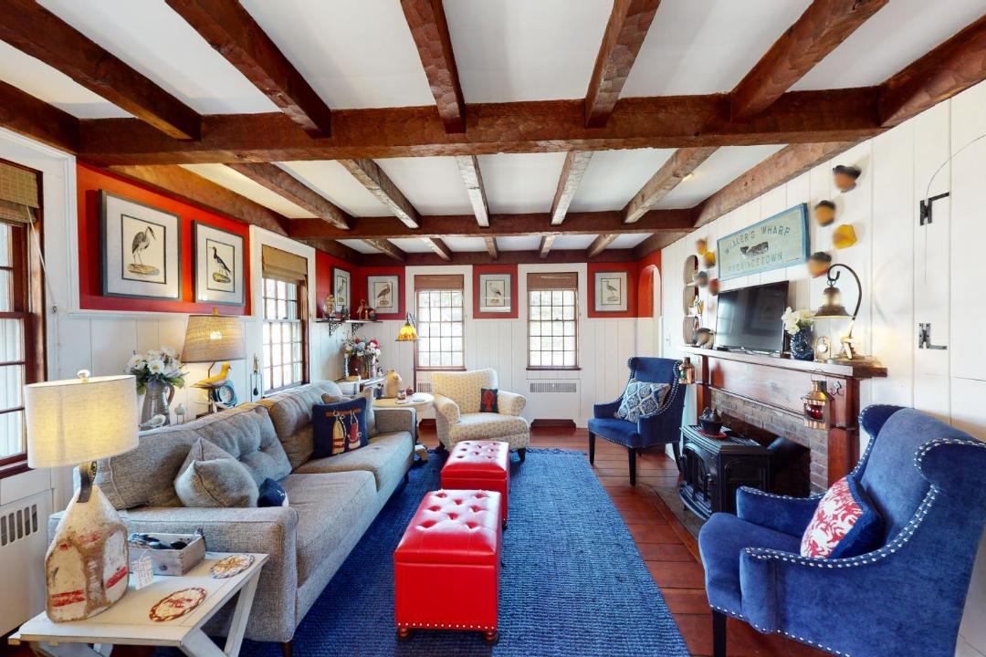 Photo of Livingroom in Hyannis
