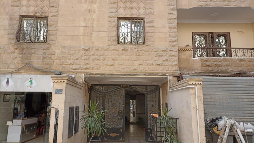 Photo of Buildings in Pyramids Gardens