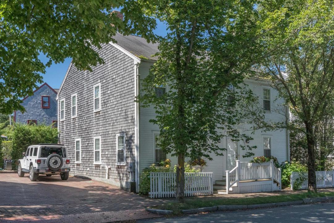 Photo of Others in Nantucket Town
