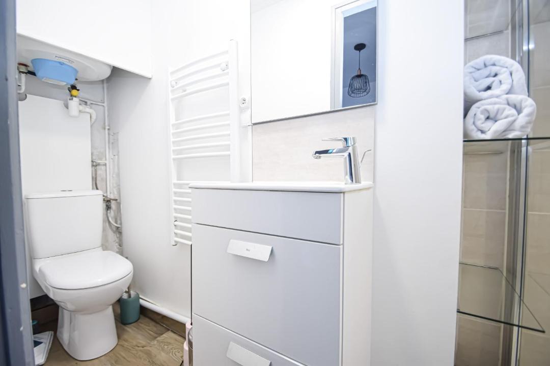 Photo of Bathroom in Dinard