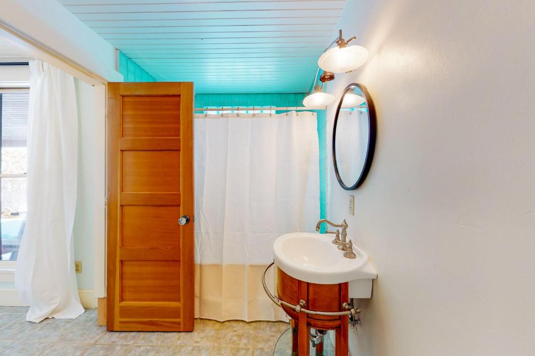 Photo of Bathroom in West Tisbury