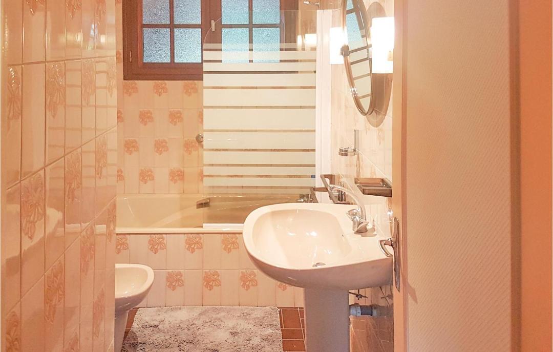 Photo of Bathroom in La Fresnais
