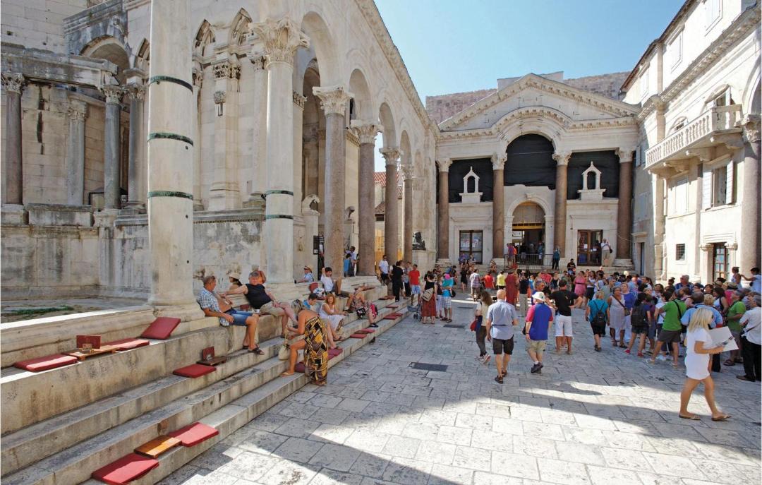 Photo of Others in Bacvice