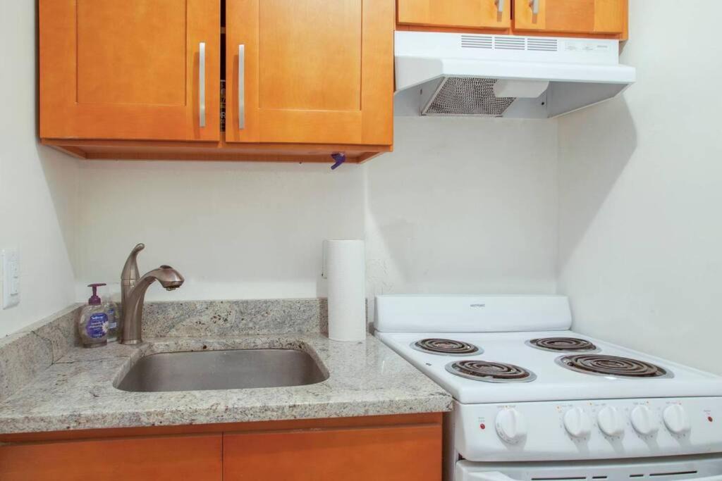 Photo of Kitchen in Theatre District