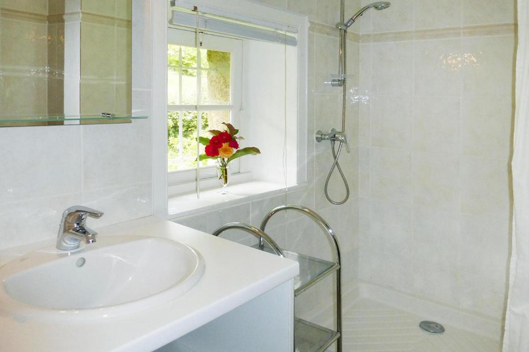Photo of Bathroom in Lancieux