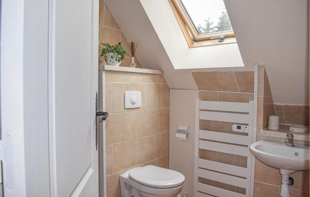 Photo of Bathroom in Saint-Adrien