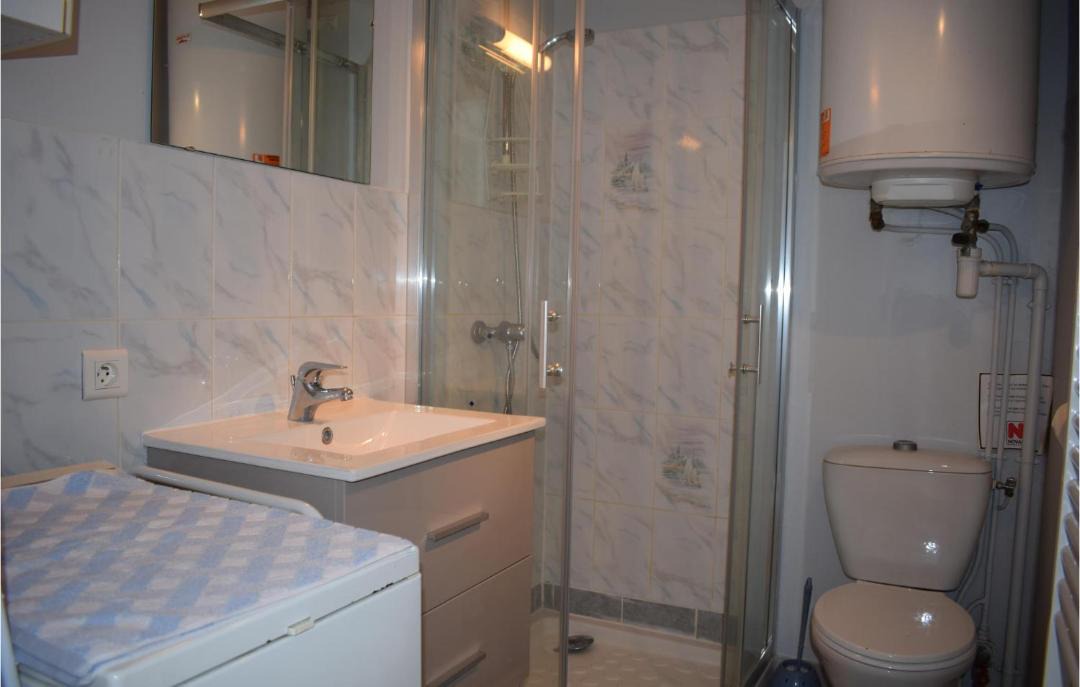 Photo of Bathroom in Trevou-Treguignec