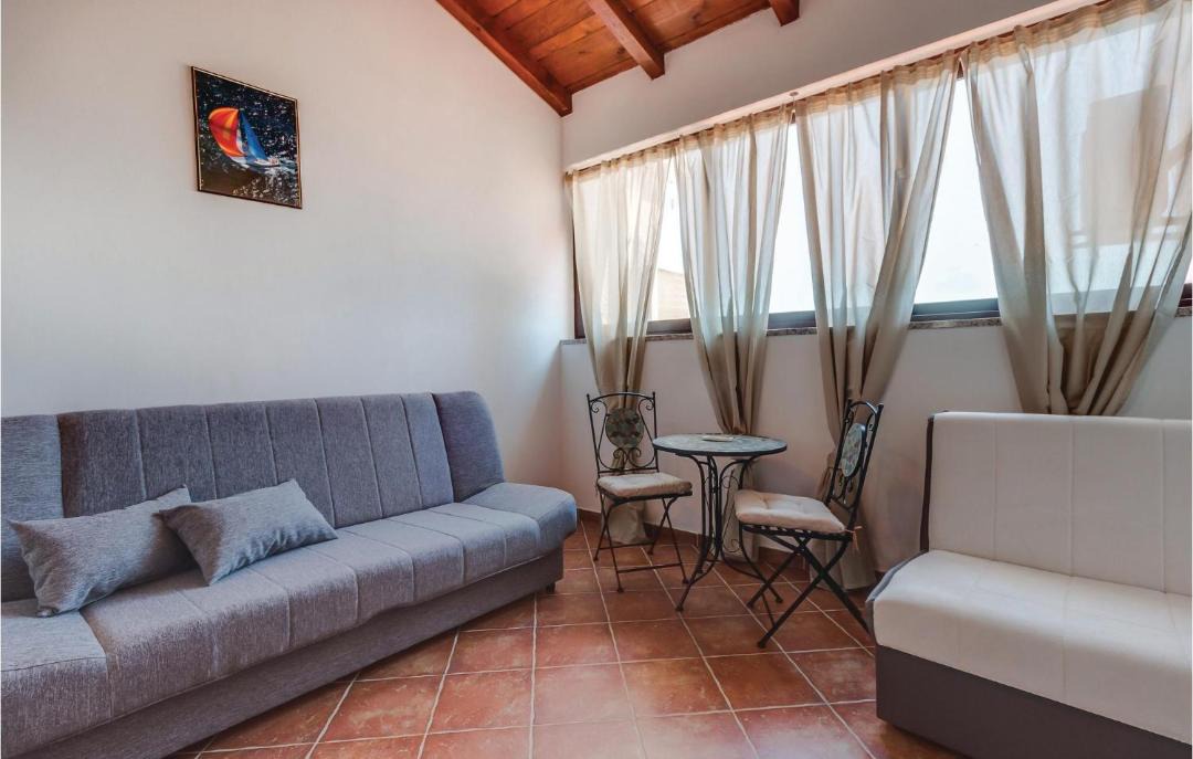 Photo of Livingroom in Cove Murtar
