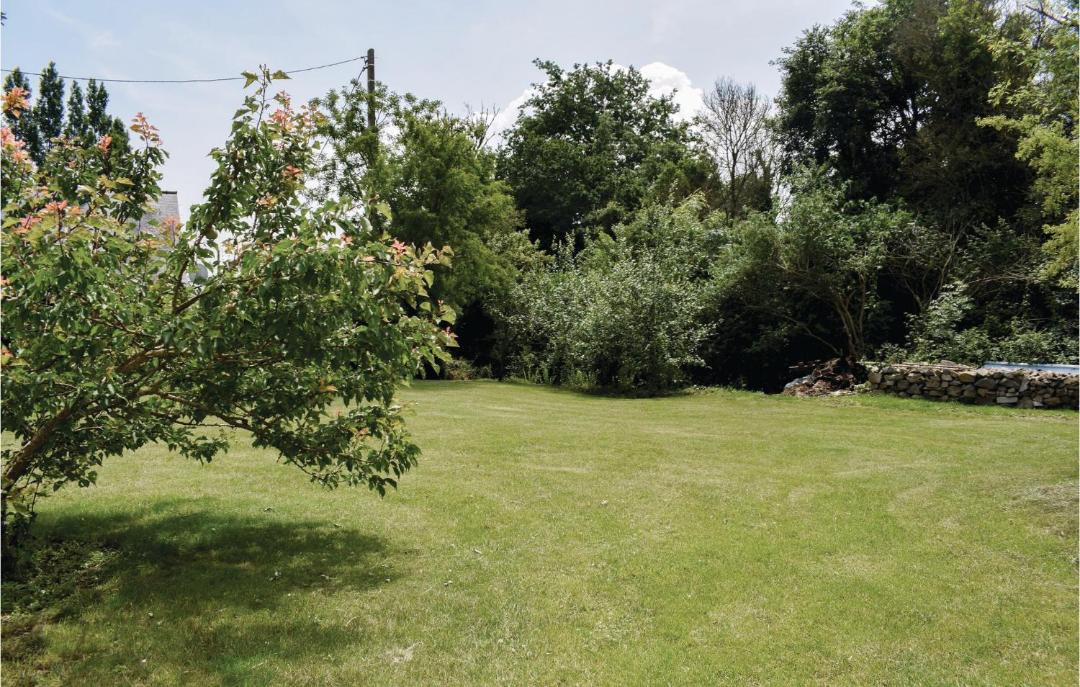 Photo of Outdoor in Plevenon
