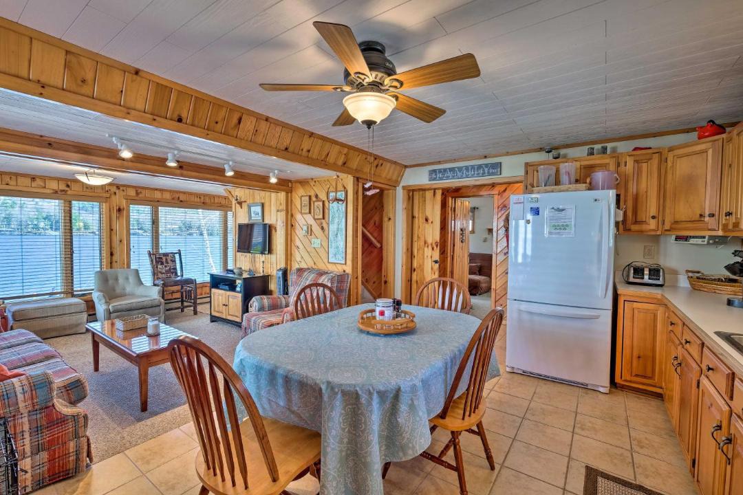 Photo of Kitchen in Cleverdale