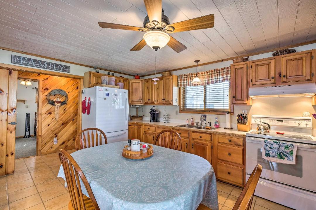Photo of Kitchen in Cleverdale