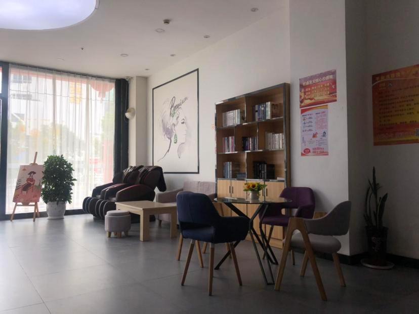 Photo of Livingroom in Xiling Qu