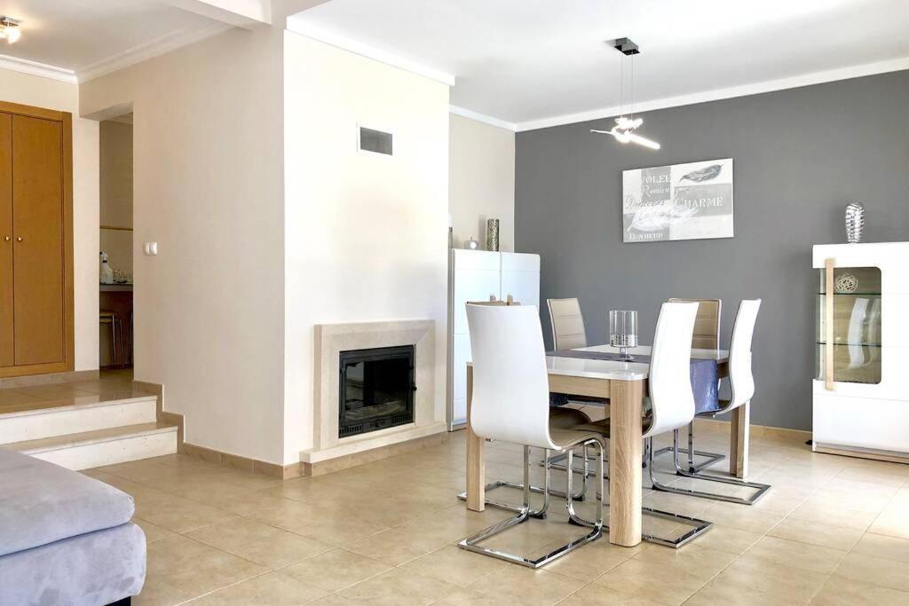 Photo of Livingroom in Areias de Sao Joao