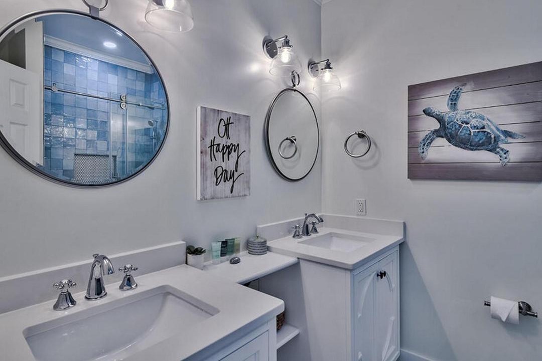 Photo of Bathroom in Seagrove Beach