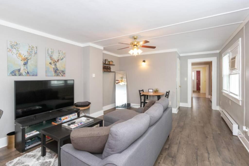 Photo of Livingroom in Indianapolis