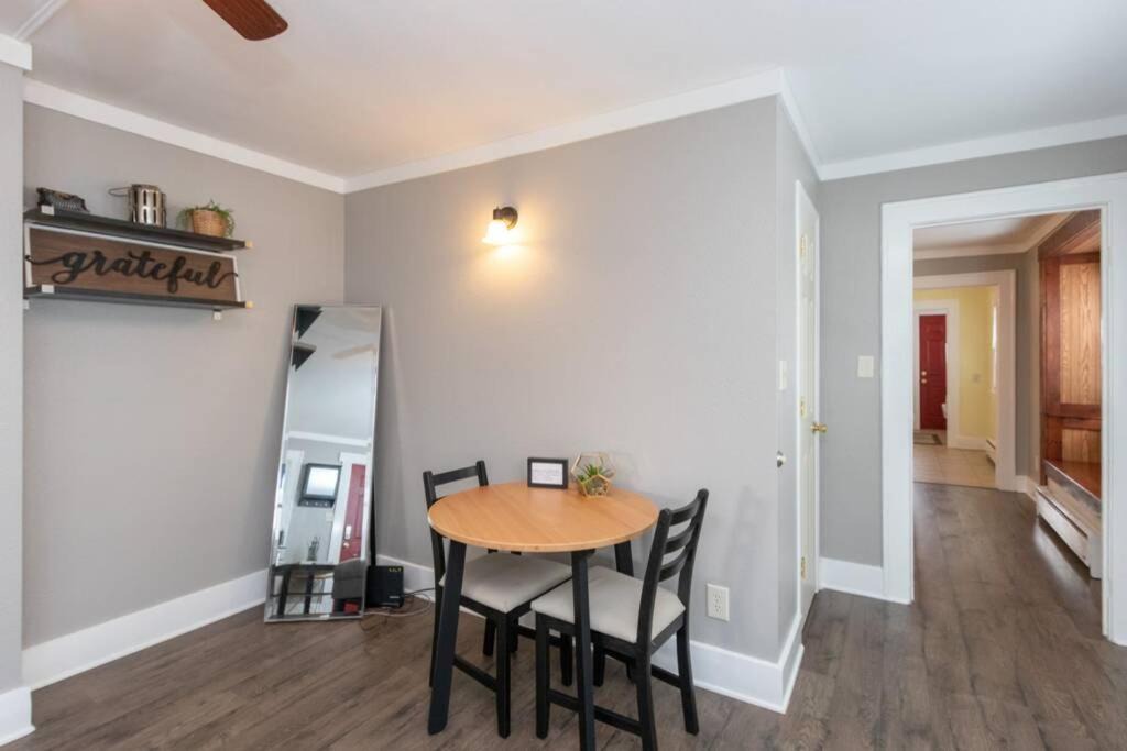 Photo of Livingroom in Indianapolis