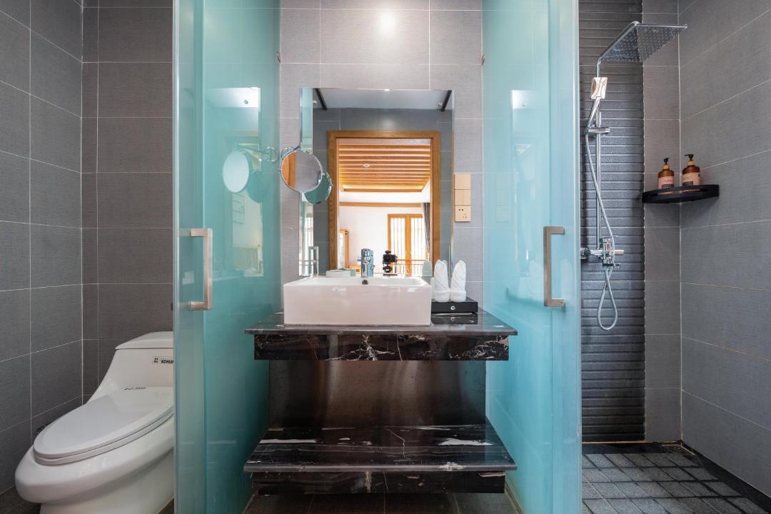 Photo of Bathroom in Dayan Old Town