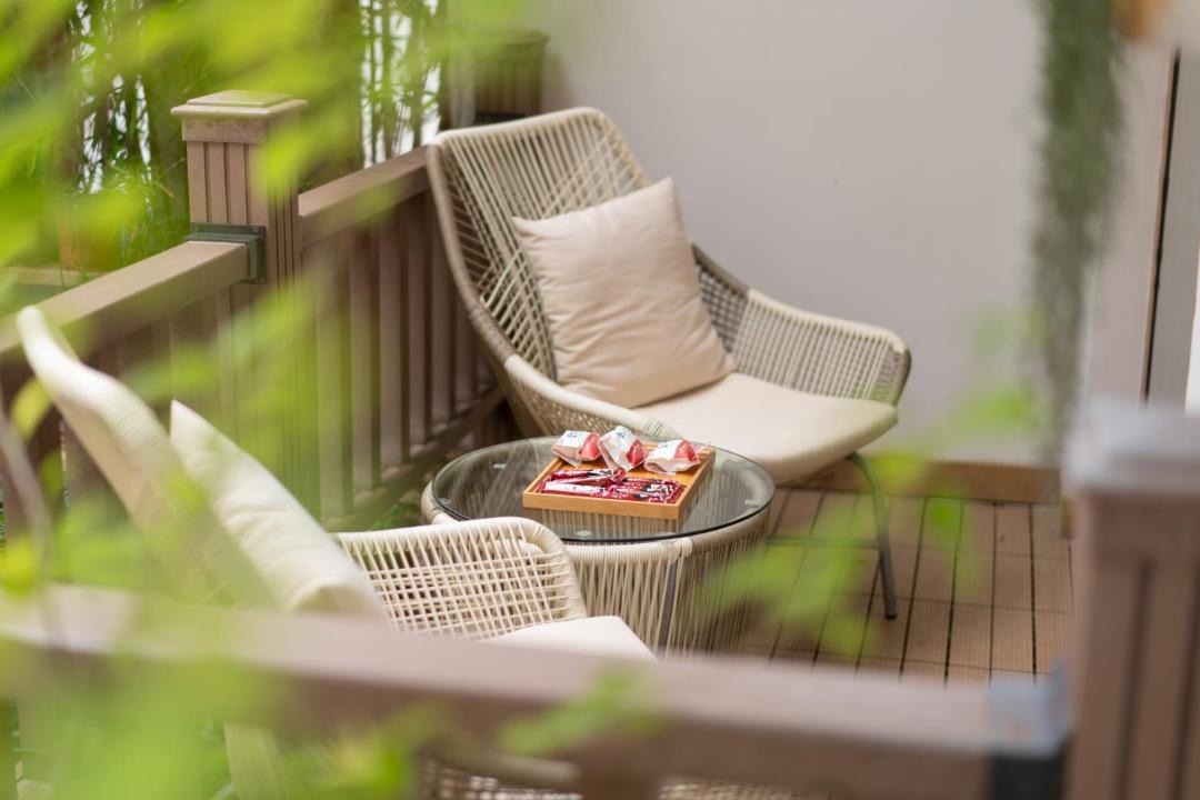 Photo of Patio Balcony in Dayan Old Town
