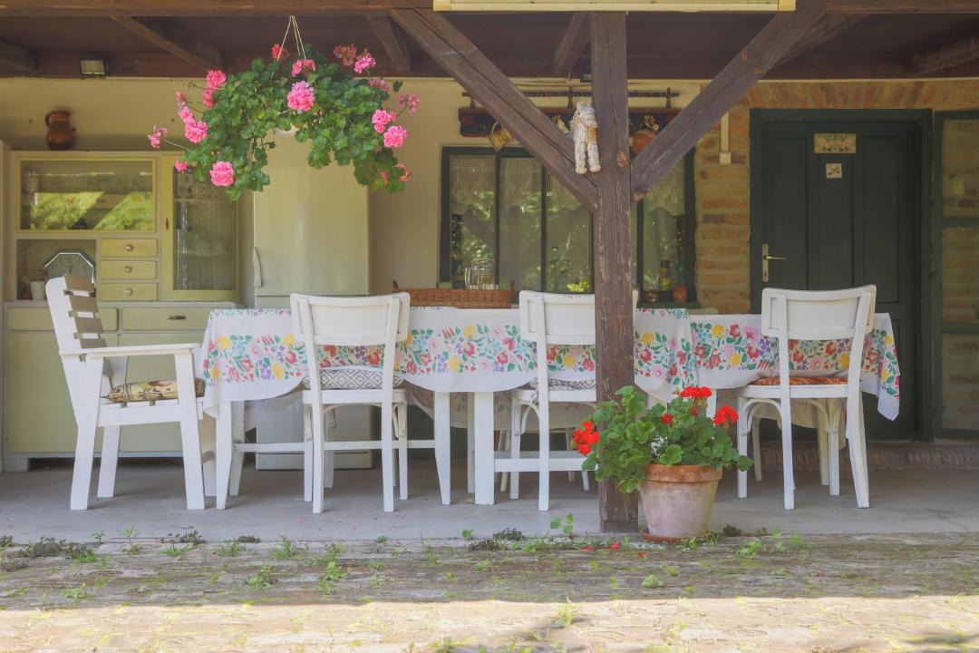 Photo of Buildings in Asotthalom