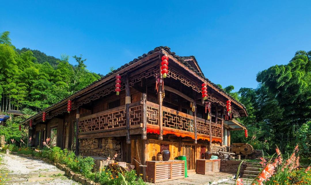 Photo of Buildings in Wulingyuan