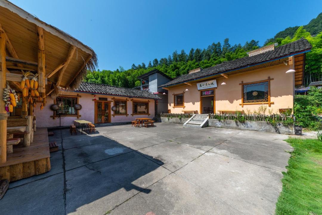 Photo of Buildings in Wulingyuan