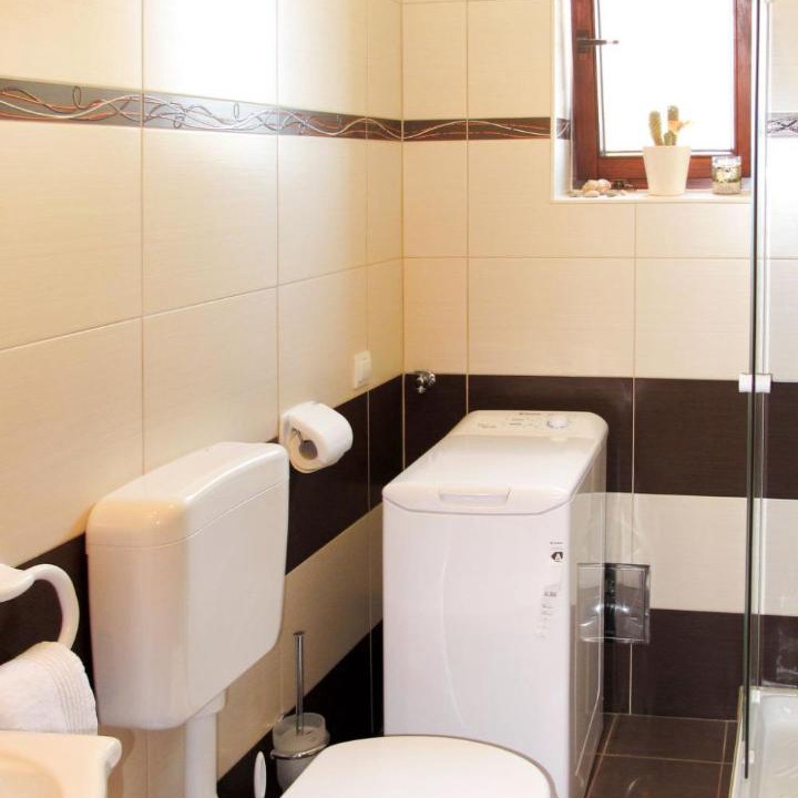 Photo of Bathroom in Peroj