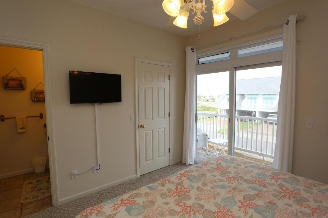 Photo of Bedroom in Mexico Beach