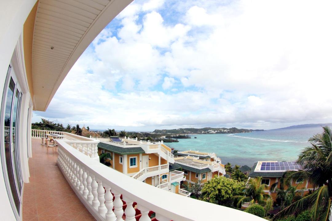 Photo of Patio Balcony in Manoc-Manoc