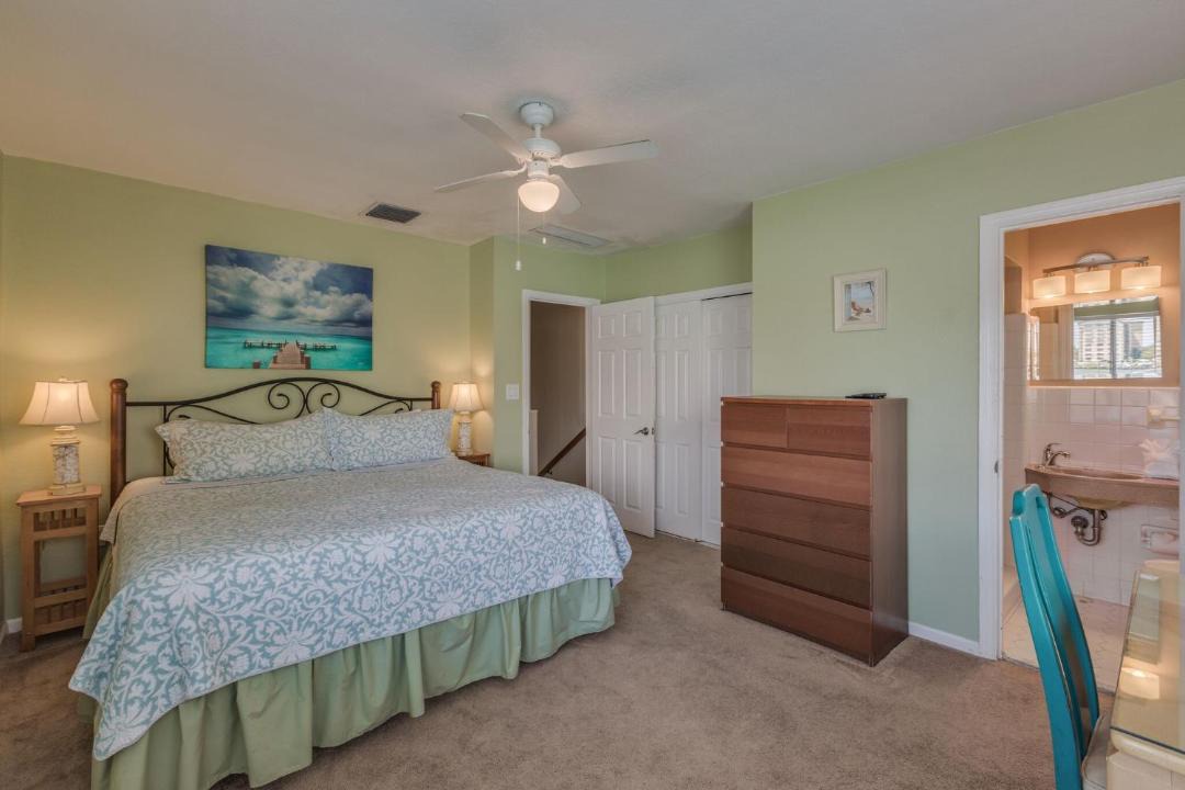 Photo of Bedroom in Bay Esplanade