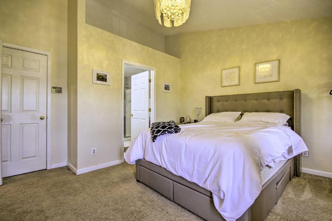 Photo of Bedroom in Lorton