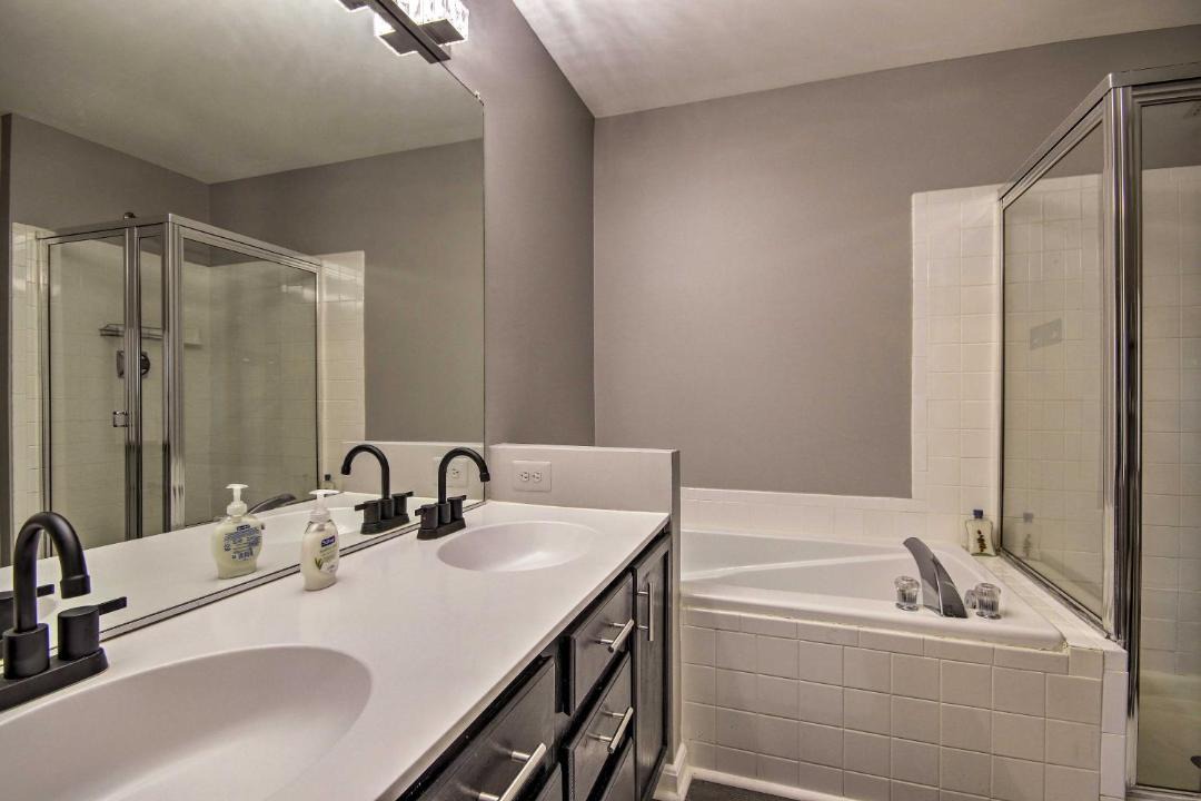 Photo of Bathroom in Lorton
