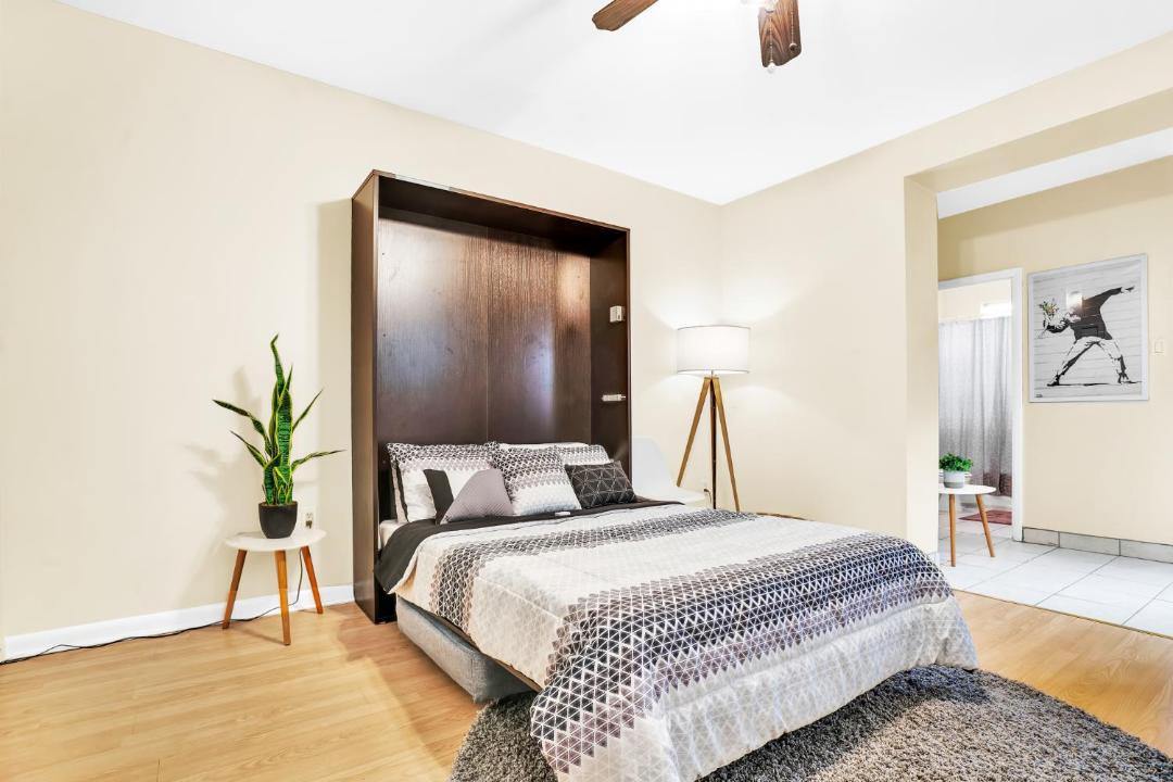 Photo of Bedroom in Graduate Hospital