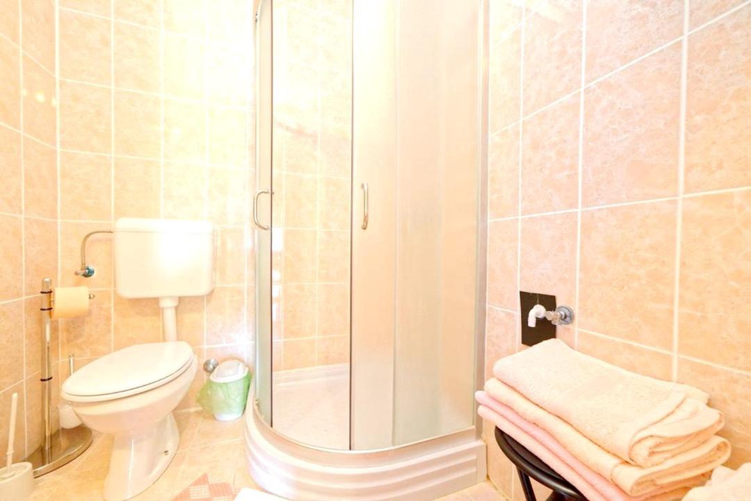 Photo of Bathroom in Rab