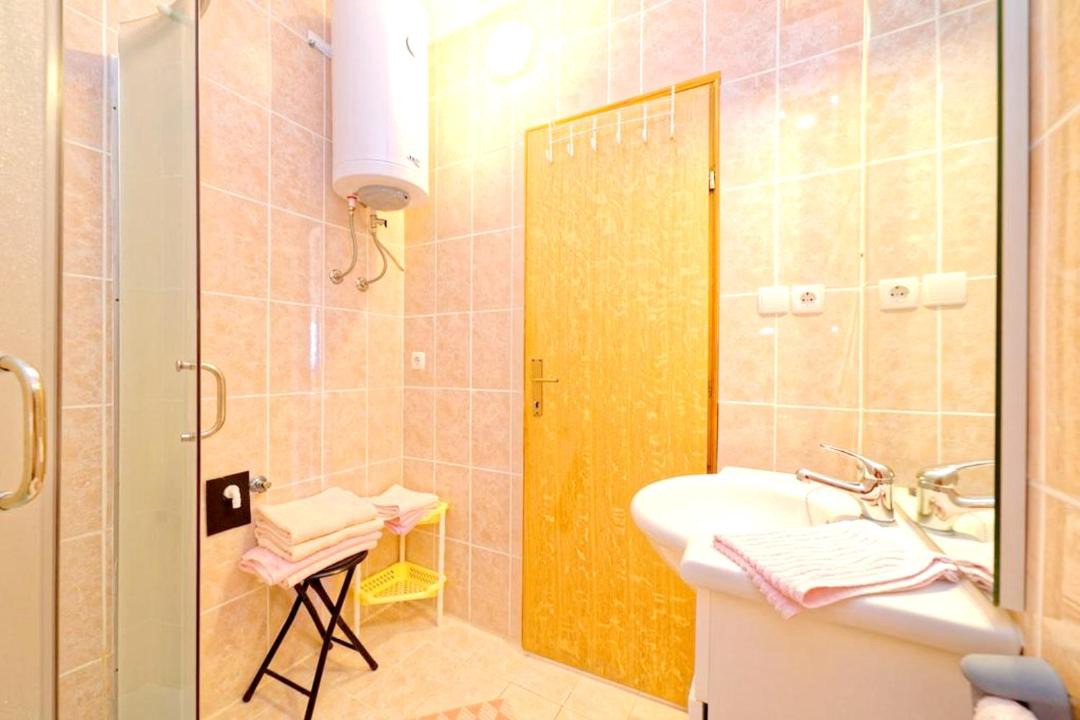 Photo of Bathroom in Rab