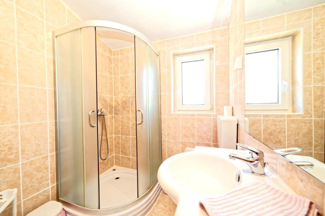 Photo of Bathroom in Rab