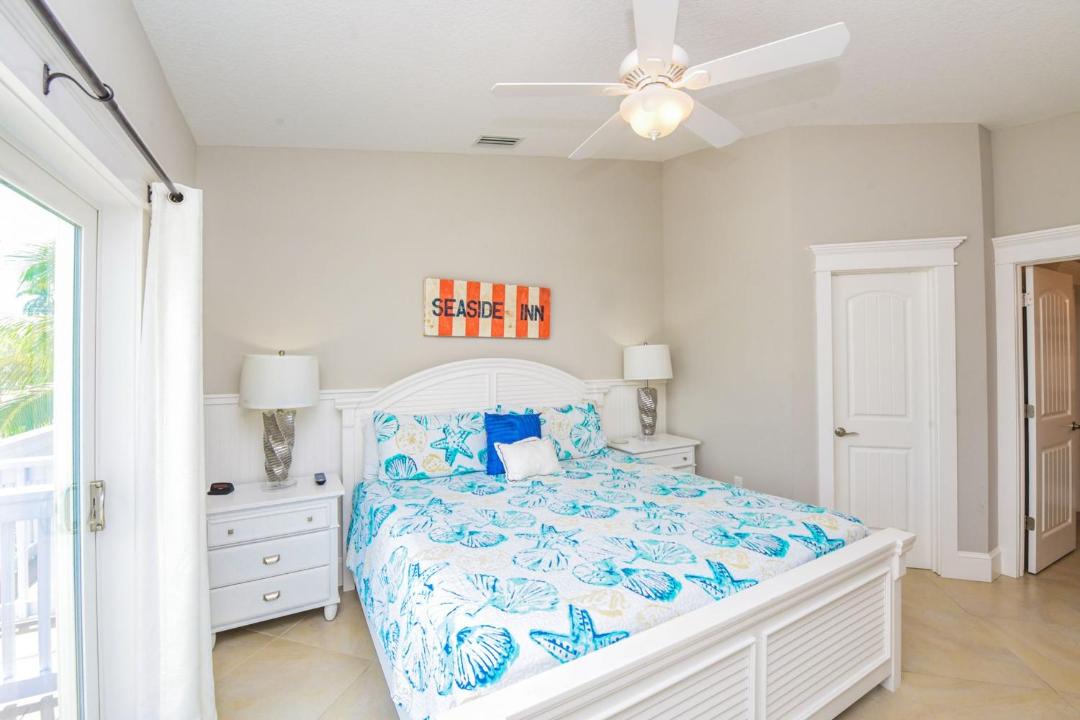 Photo of Bedroom in Holmes Beach