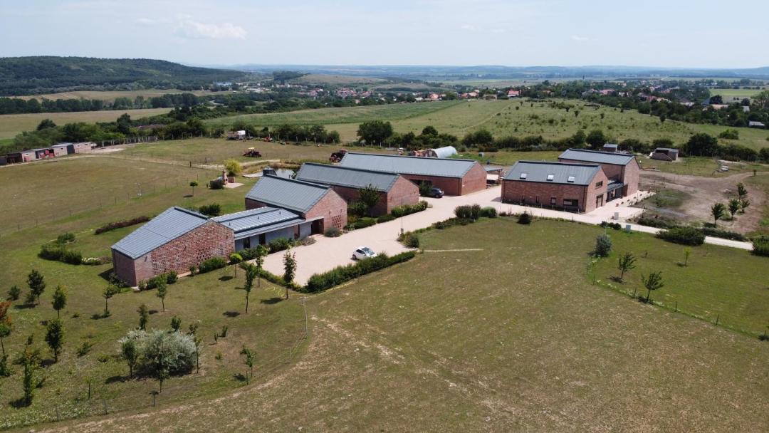 Photo of Buildings in Szar