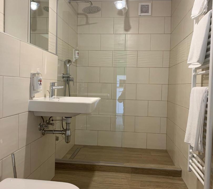 Photo of Bathroom in Szar