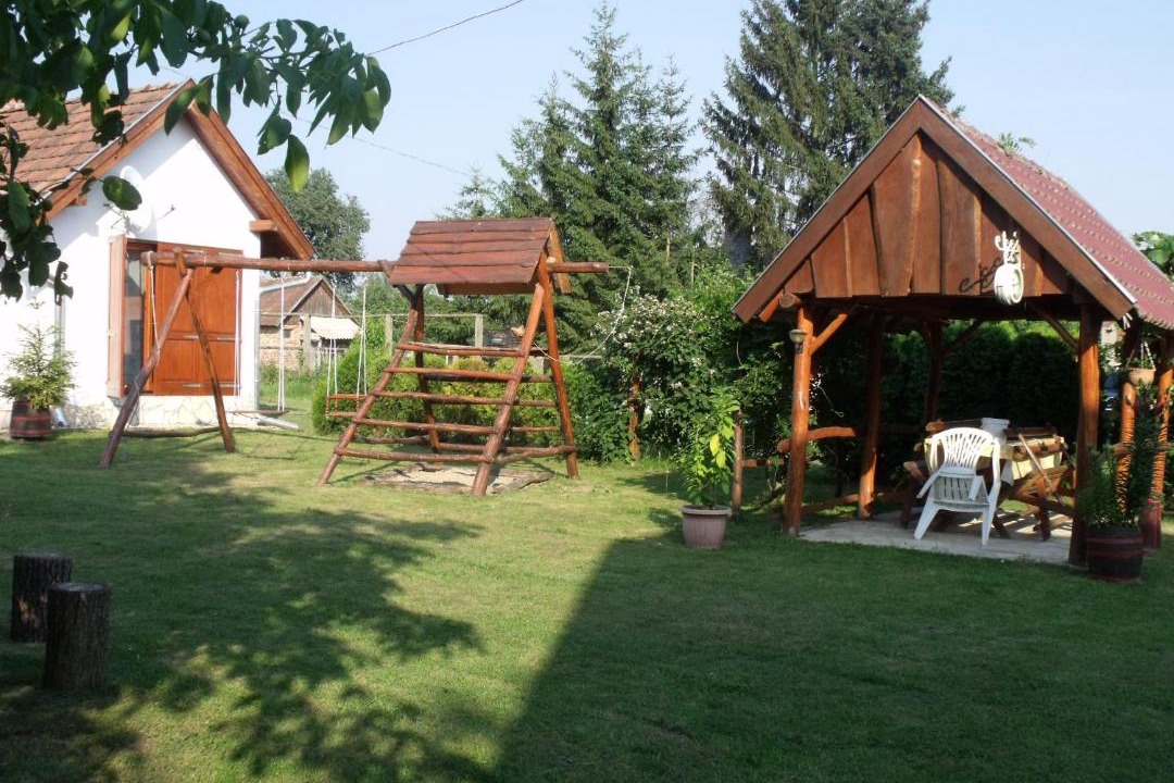Photo of Buildings in Szalafo
