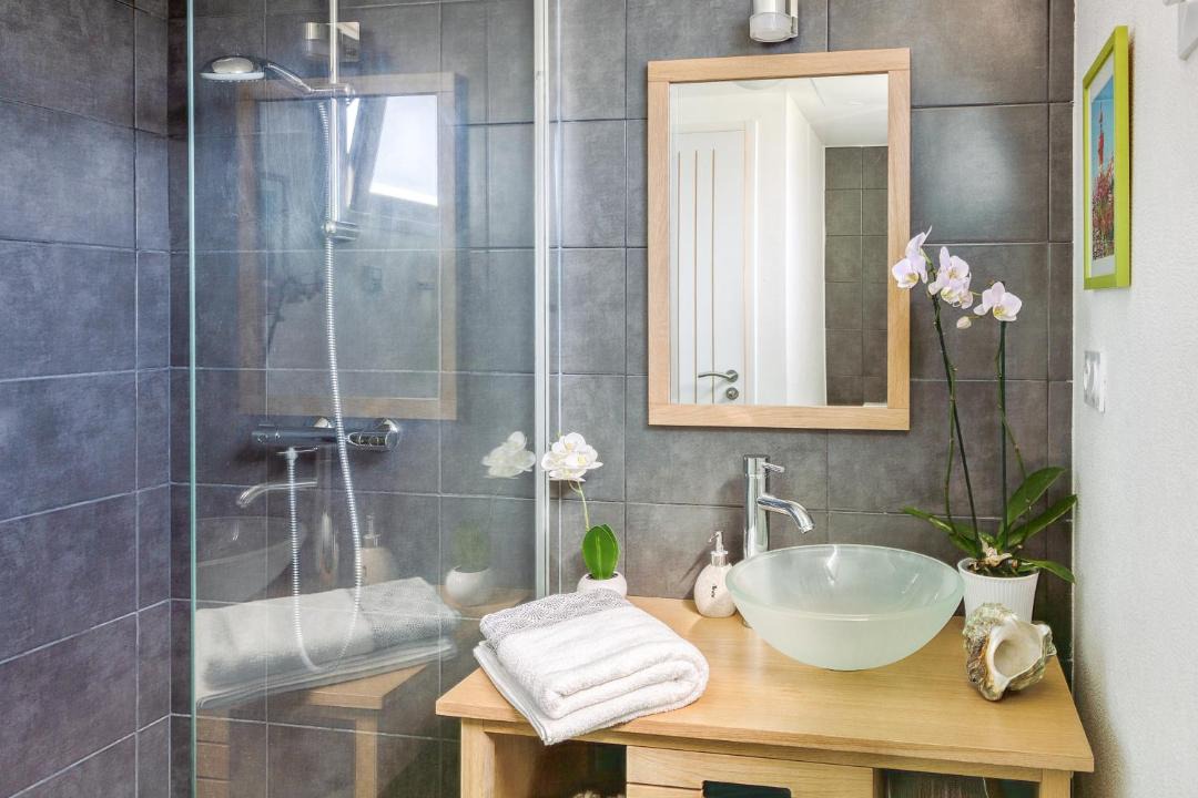 Photo of Bathroom in Lampaul-Plouarzel