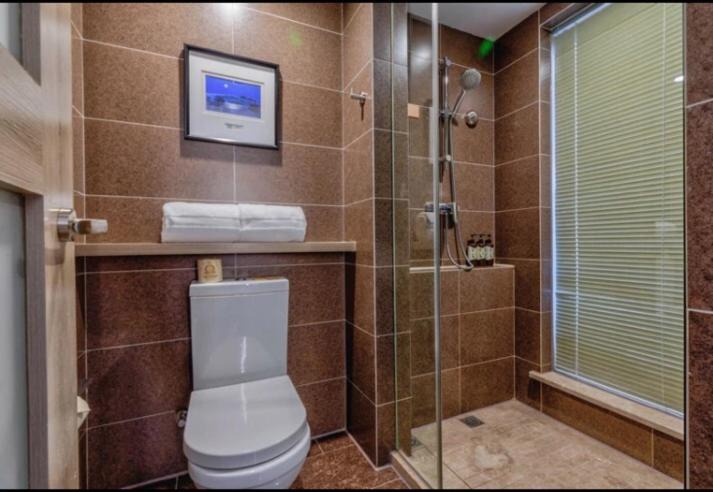 Photo of Bathroom in Yanta Qu