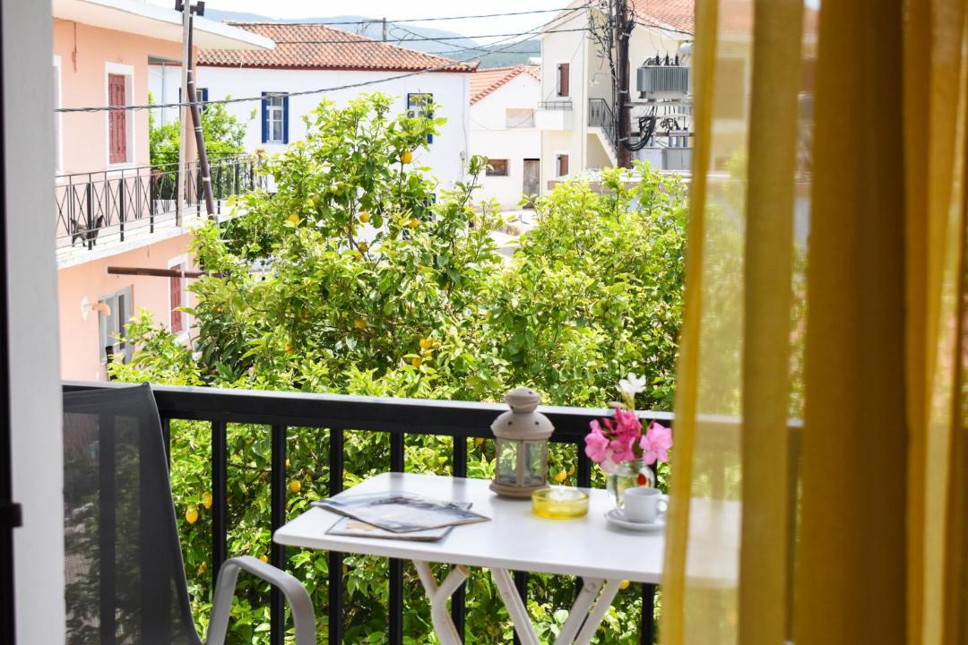 Photo of Patio Balcony in Foinikounta