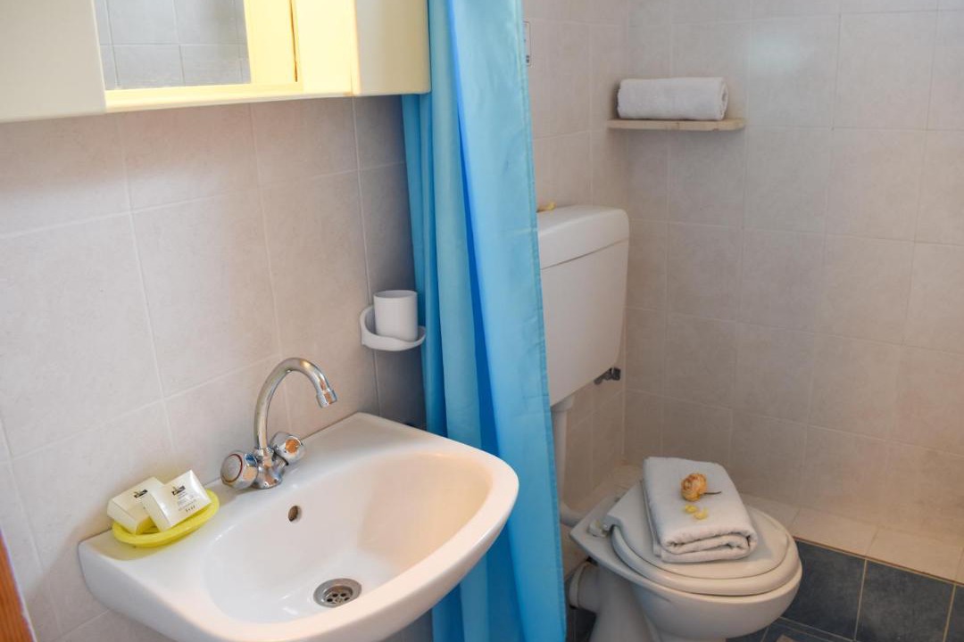 Photo of Bathroom in Foinikounta