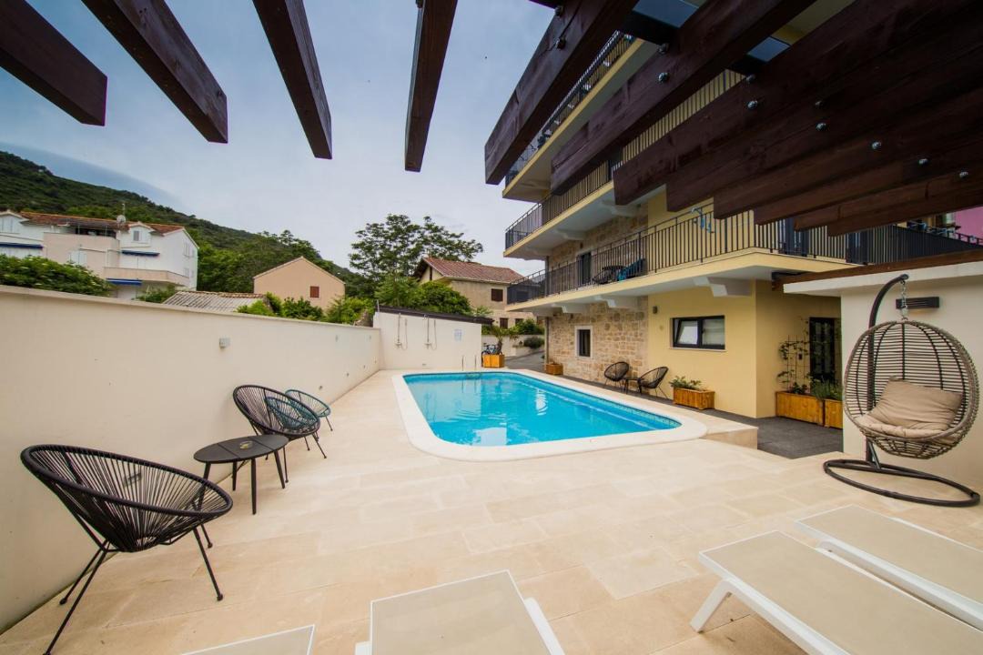 Photo of Patio Balcony in Cove Rogacic